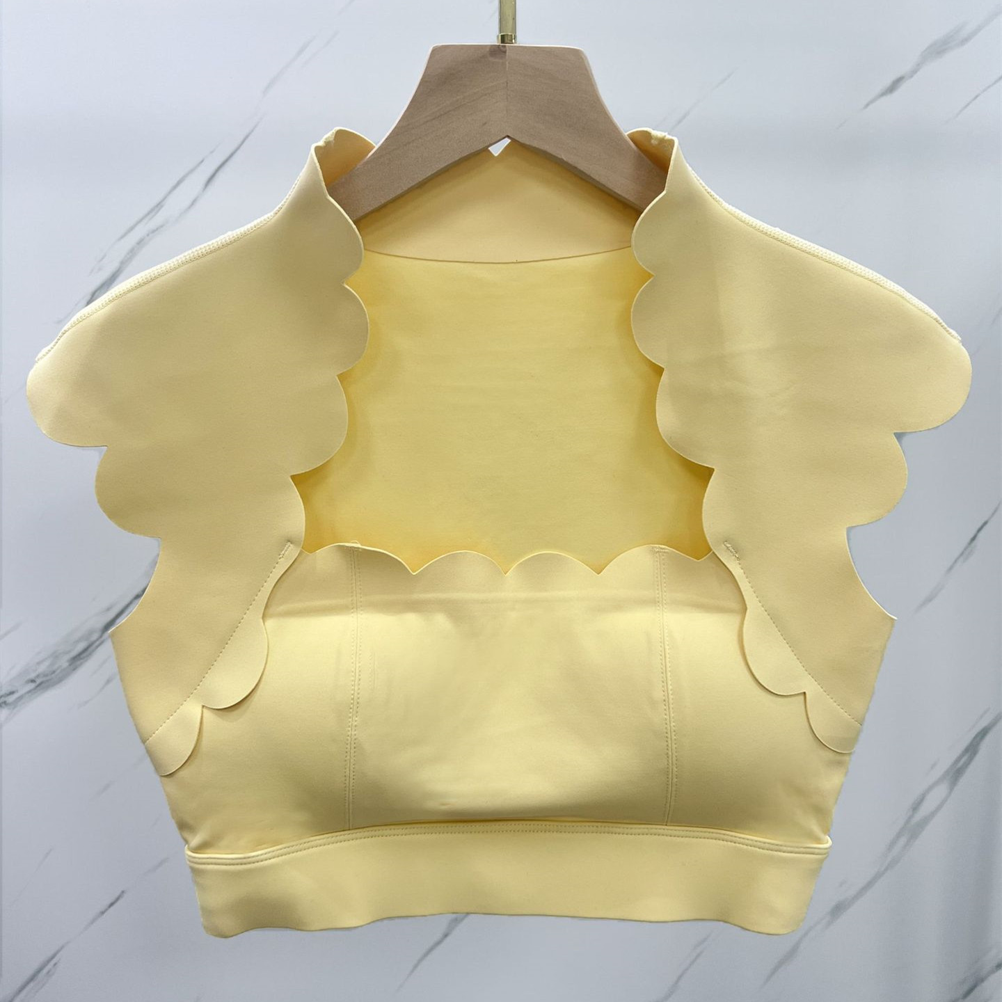 Pad Wavy Women Sports Vest Yog - đánh giá và giá Aquatic Sports Bra